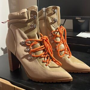 NEW Steve Madden Lace Up Booties